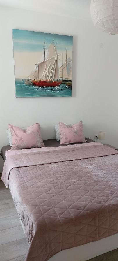 River Apartment Paracin Exterior photo